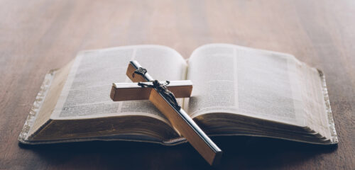 Eusko Ikaskuntzak ‘Sinesmena, komunitatea ehuntzeko iturri’ sinposioa egingo dau eguenean Bilbon