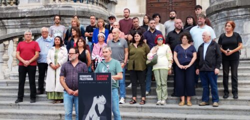 Gernika-Palestinak mobilizazioak deitu dauz, Euskal Herriko udaletxeen aurrean